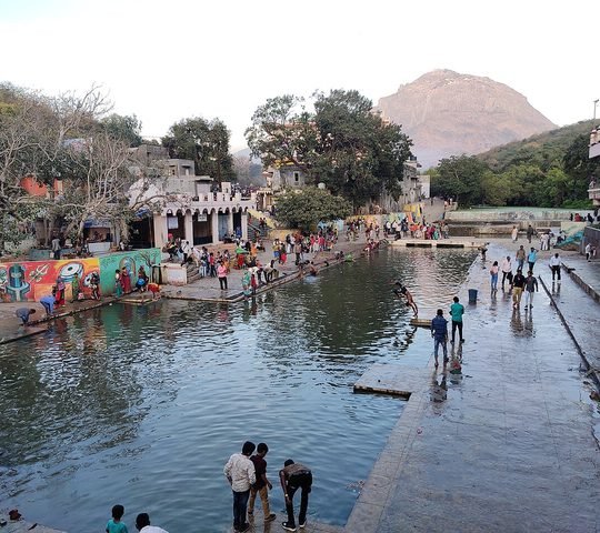 Damodar Kund Temple - photo 1