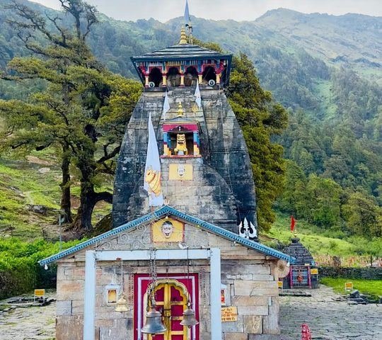 Madhyamaheshwar Temple - photo 1