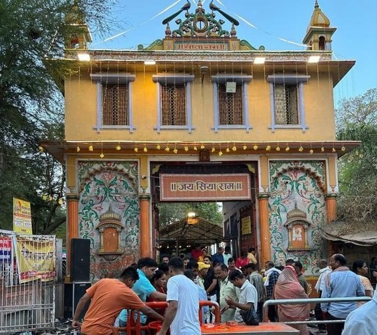 Sankat Mochan Hanuman Temple - photo 1