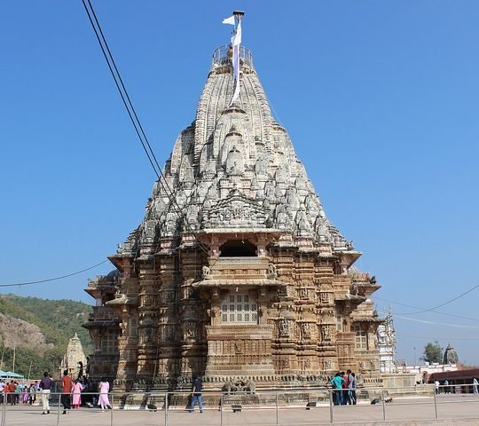 Shamlaji Temple (Shri Shamlaji Vishnu Mandir) - photo 1